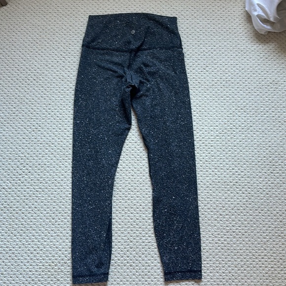 Lululemon Aligns 25” - Picture 2 of 2